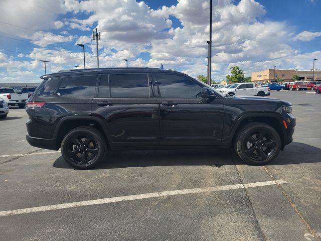 Used 2025 Jeep Grand Cherokee L Limited w/ Black Appearance Package RWD image 8