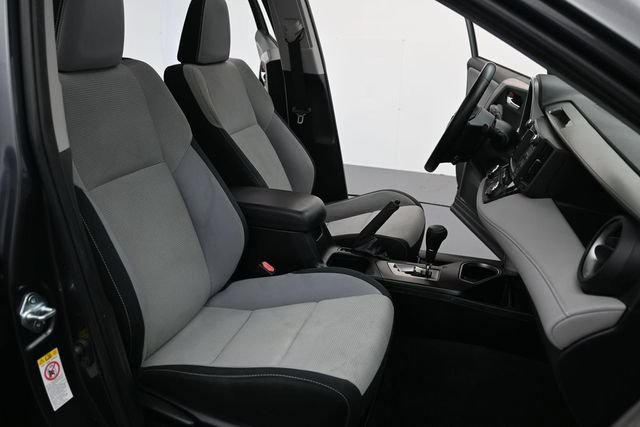 Used 2017 Toyota RAV4 XLE FWD image 29