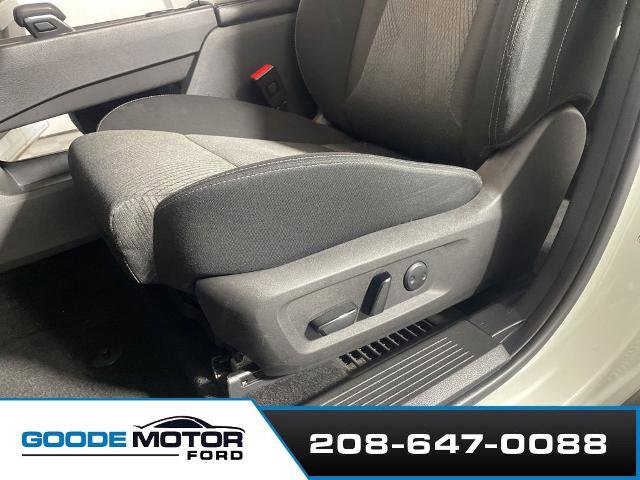 Used 2024 Nissan Rogue SV AWD/4WD image 11