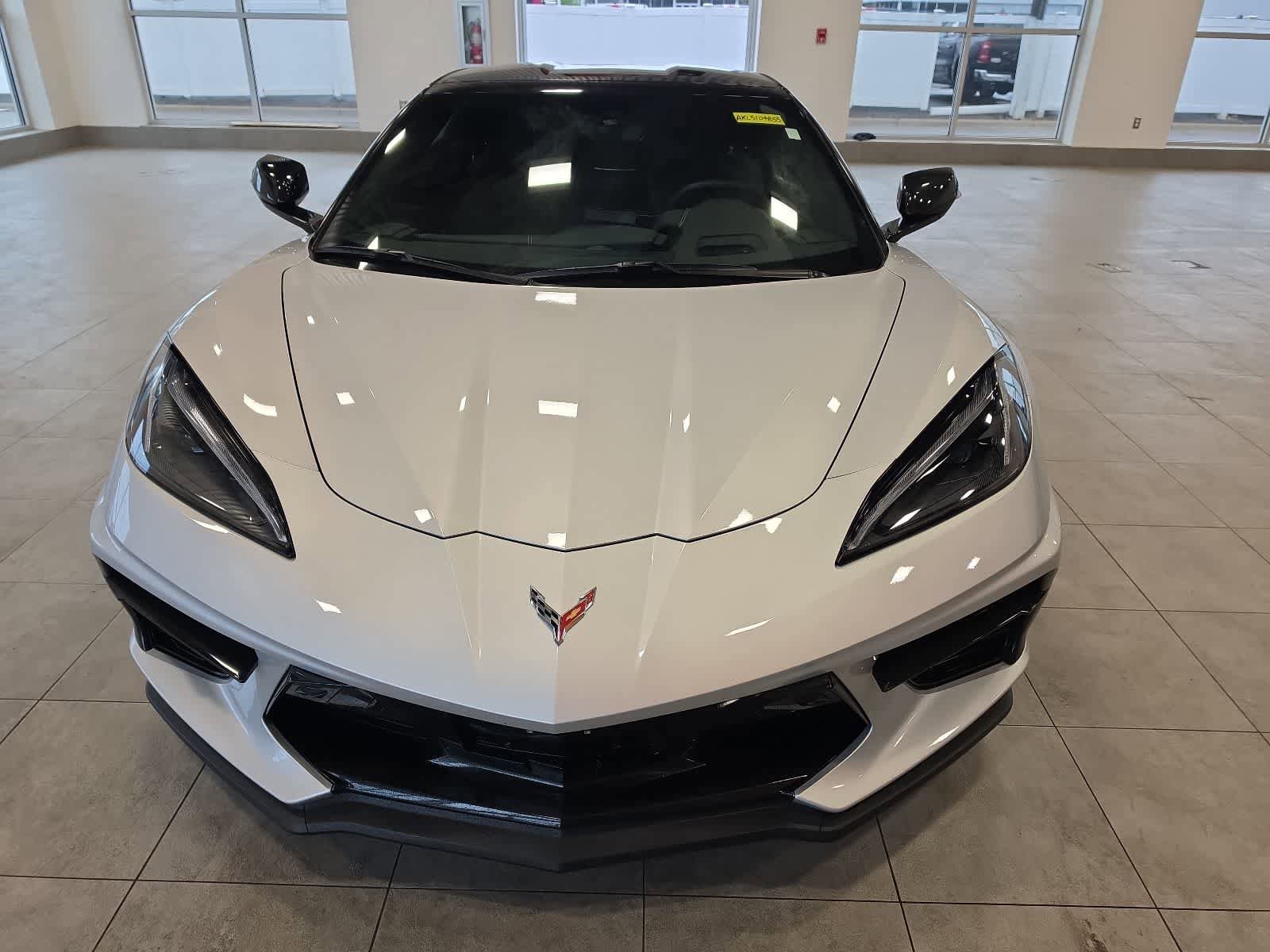 Used 2020 Chevrolet Corvette Stingray Preferred Cpe w/ 2LT Preferred Equipment Group RWD image 3