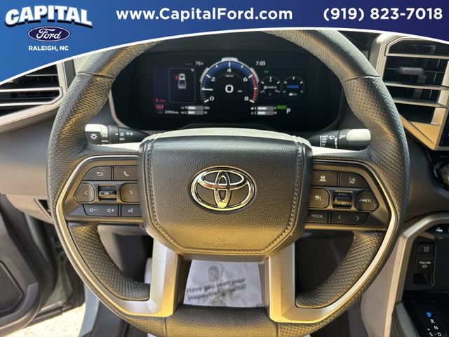 Used 2025 Toyota Tundra Limited AWD/4WD image 25