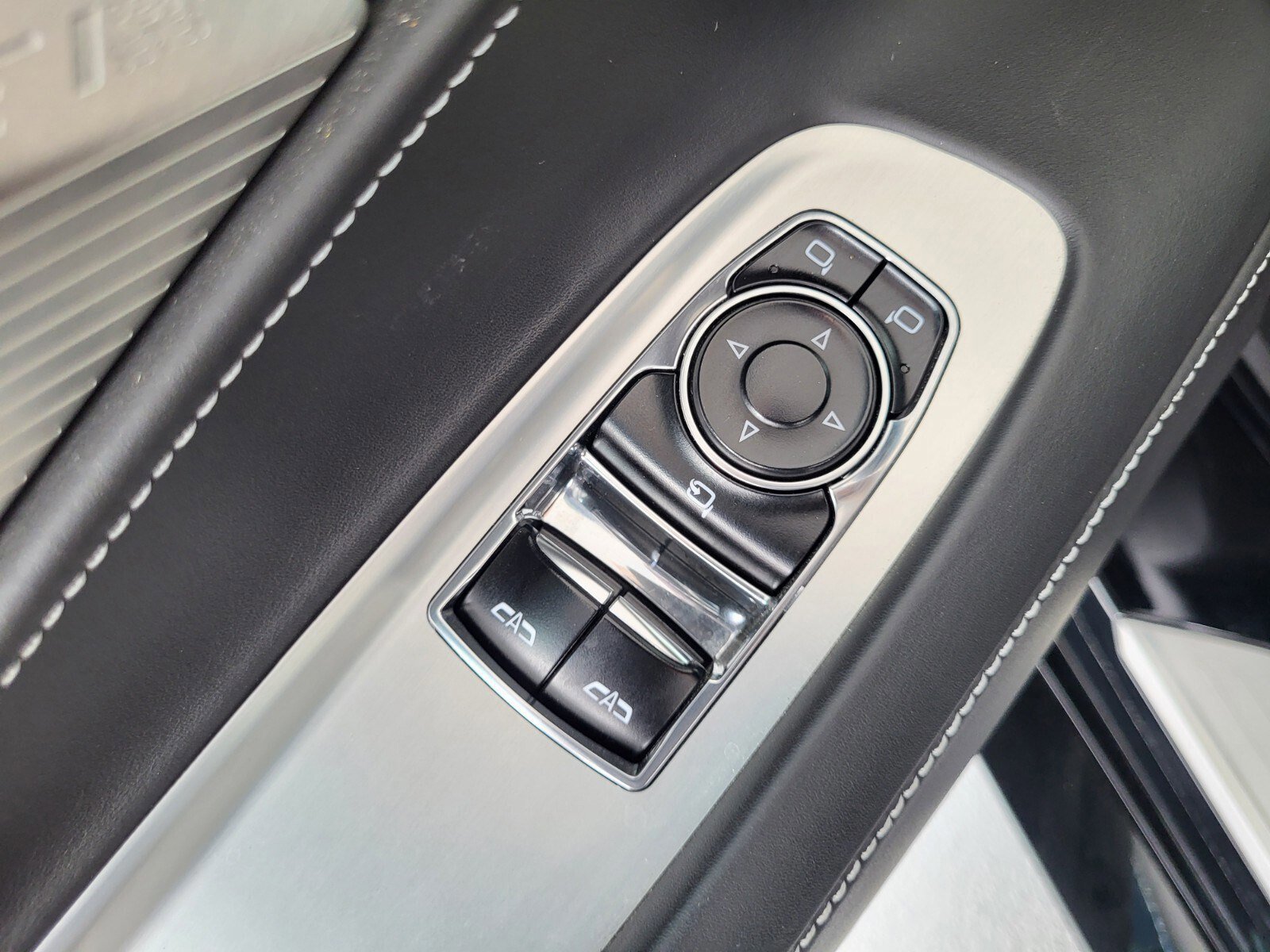 Used 2021 Chevrolet Corvette Stingray Premium Cpe w/ Z51 Performance Package image 13