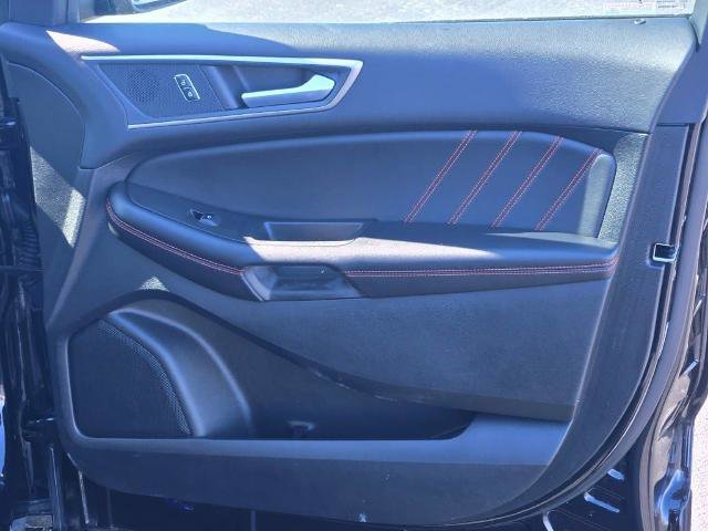 Certified 2024 Ford Edge ST-Line w/ Class II Trailer Tow Package image 5