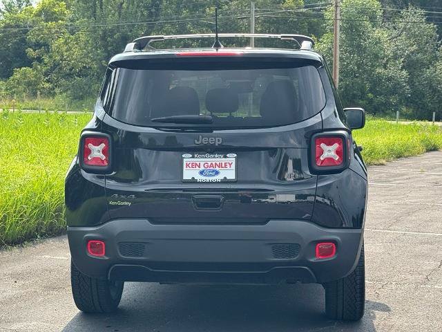 Used 2021 Jeep Renegade Latitude AWD/4WD image 10