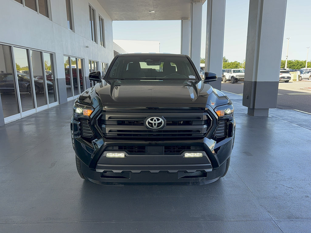 Used 2026 Toyota Tacoma SR5 AWD/4WD image 3