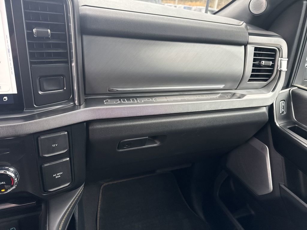 Certified 2024 Ford F350 Platinum w/ Tremor Off-Road Package image 13