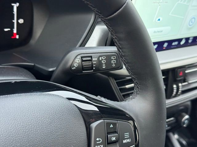 Certified 2025 Ford Escape SE image 32