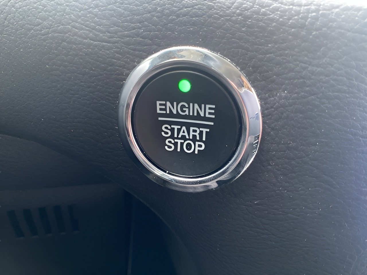 Certified 2024 Ford Edge SEL w/ Convenience Package image 19