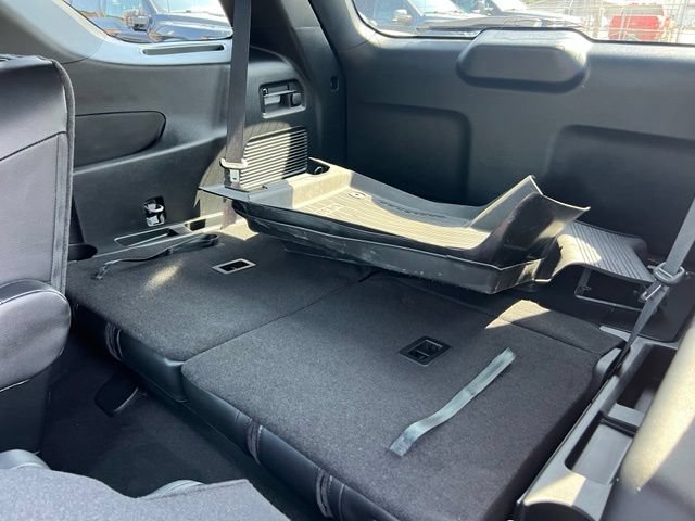 Certified 2024 Ford Explorer ST-Line w/ Class IV Trailer Tow Package AWD/4WD image 23