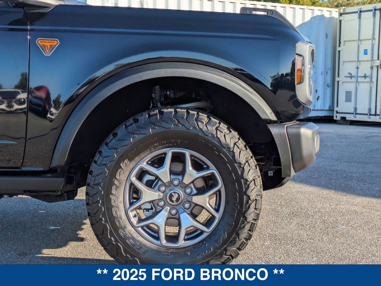 Certified 2025 Ford Bronco Badlands image 11