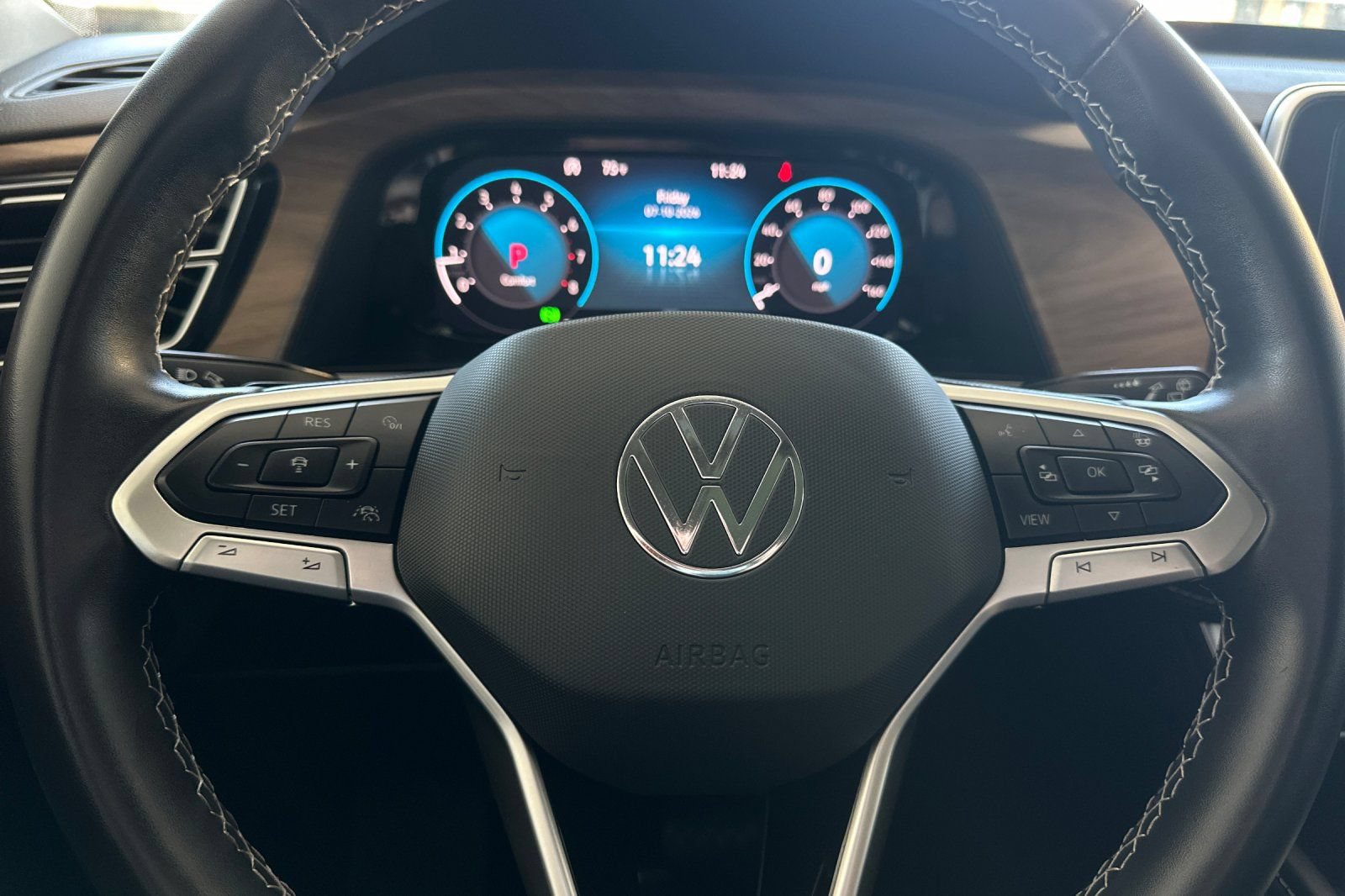 Used 2024 Volkswagen Atlas SE FWD image 23