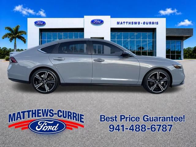 Used 2024 Honda Accord Sport image 3