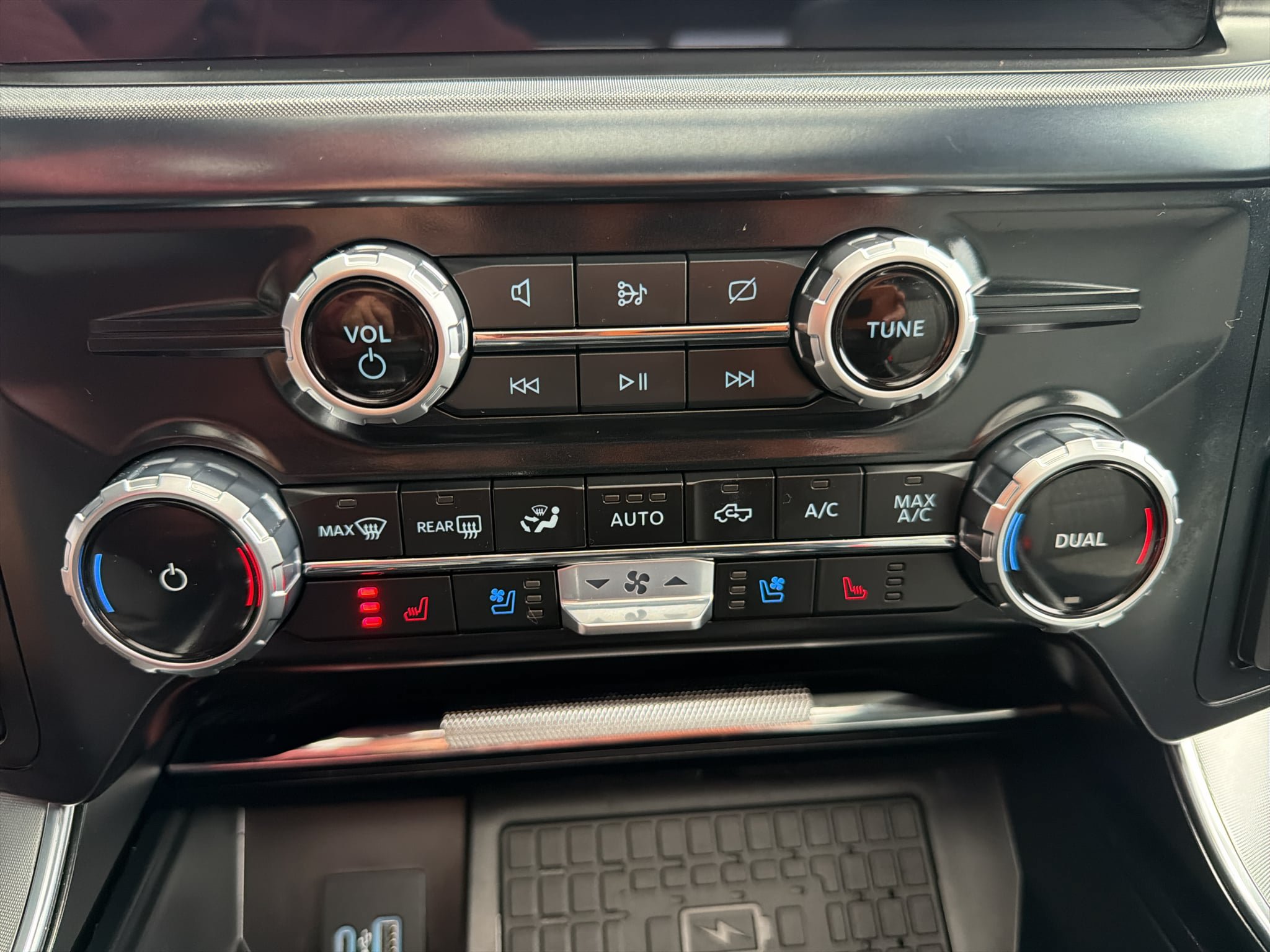 Certified 2023 Ford F150 Limited AWD/4WD image 33