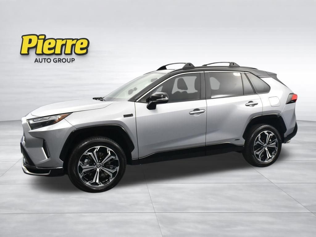 Used 2024 Toyota RAV4 XSE w/ Weather Package image 5
