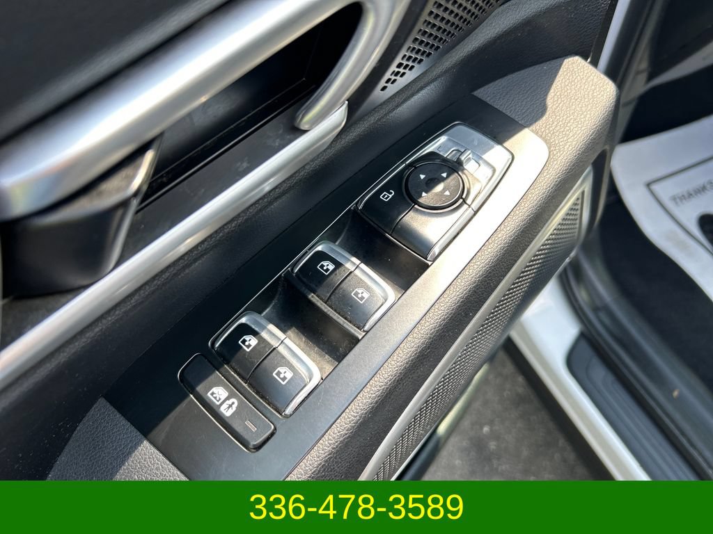 Used 2022 Kia Telluride LX AWD/4WD image 12