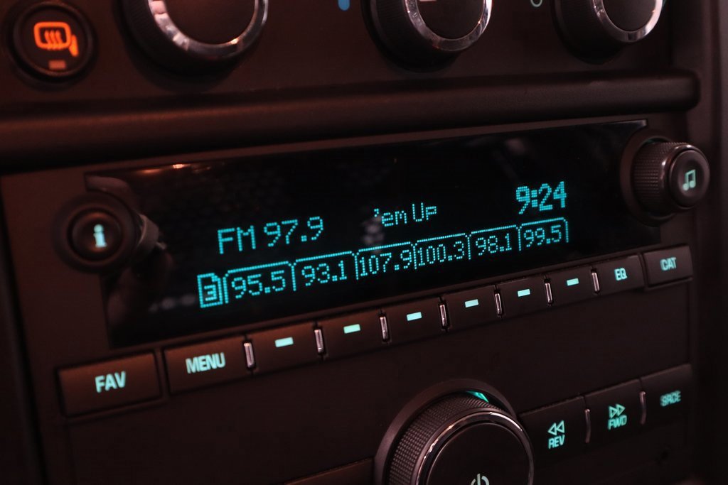 Used 2024 Chevrolet Express 2500 w/ Driver Convenience Package image 28