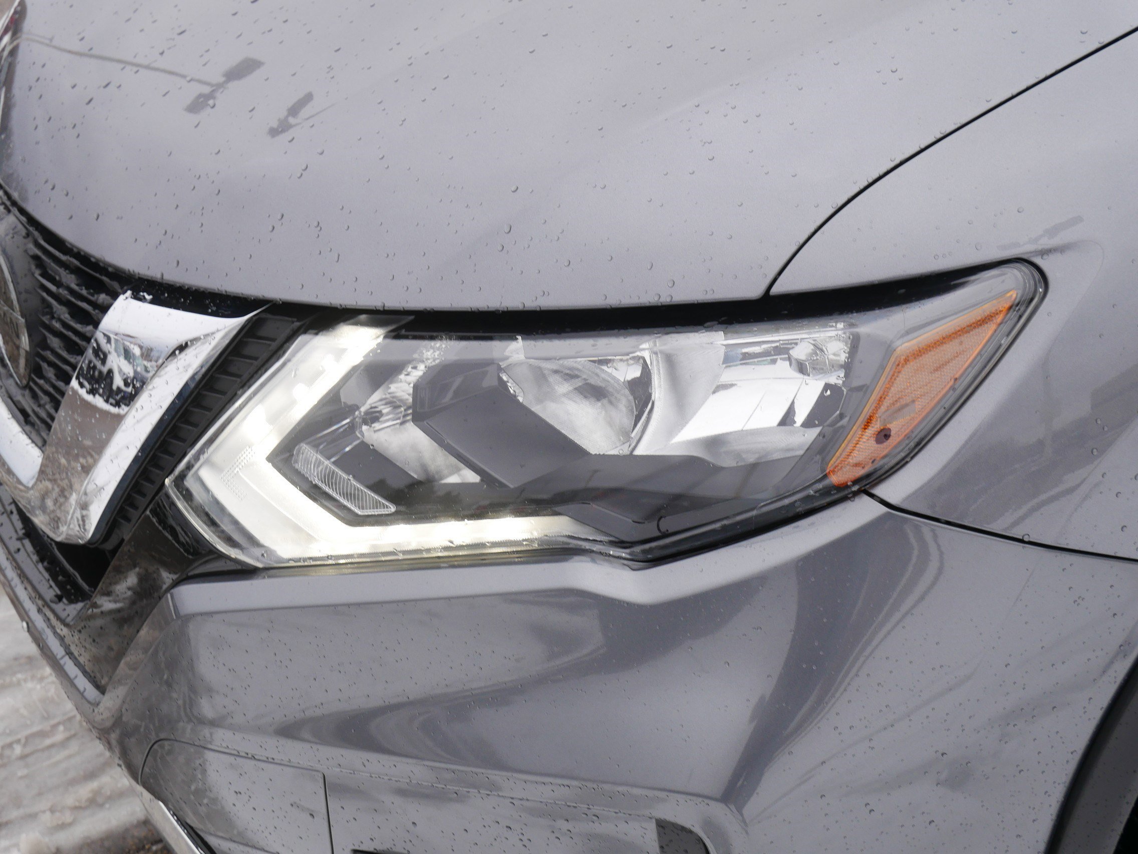 Used 2020 Nissan Rogue S image 16