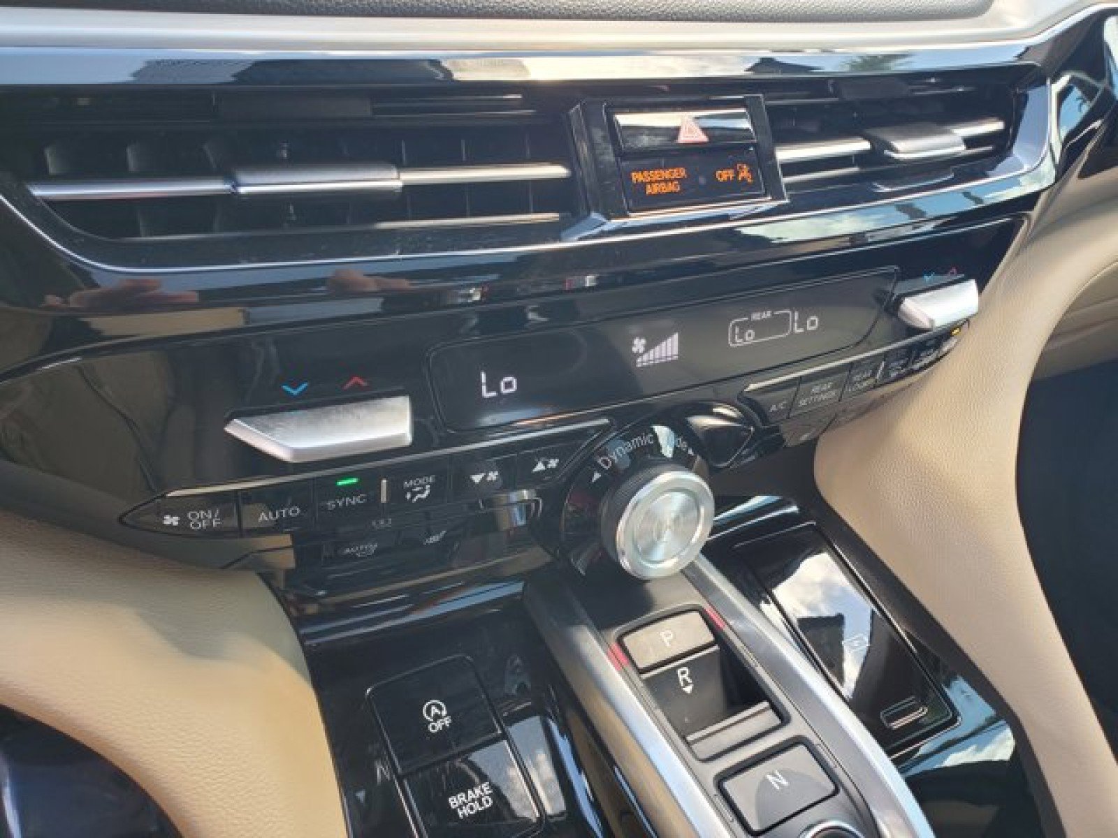 Used 2023 Acura MDX SH-AWD image 26