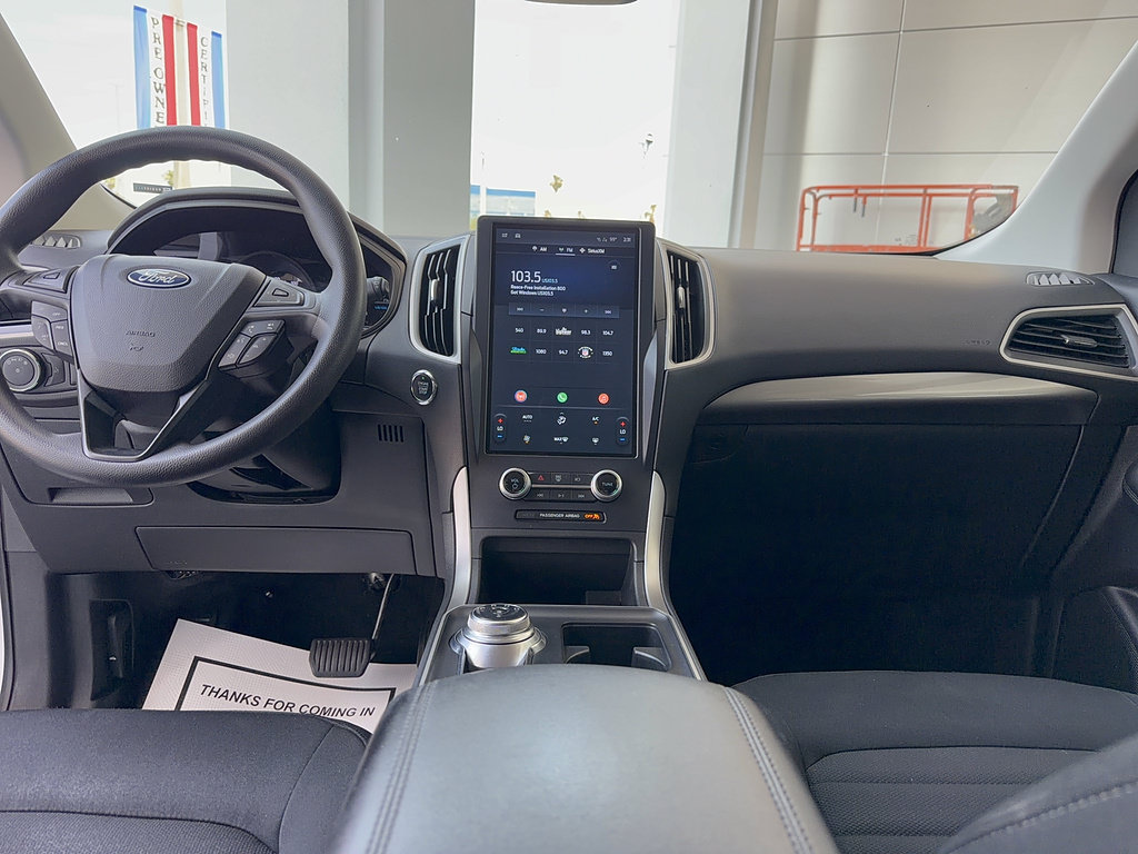 Certified 2022 Ford Edge SE w/ Black Appearance Package AWD/4WD image 28