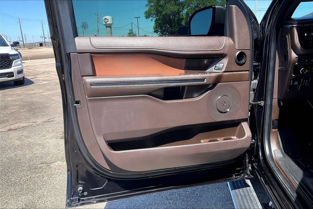 Certified 2024 Ford Expedition King Ranch RWD image 17