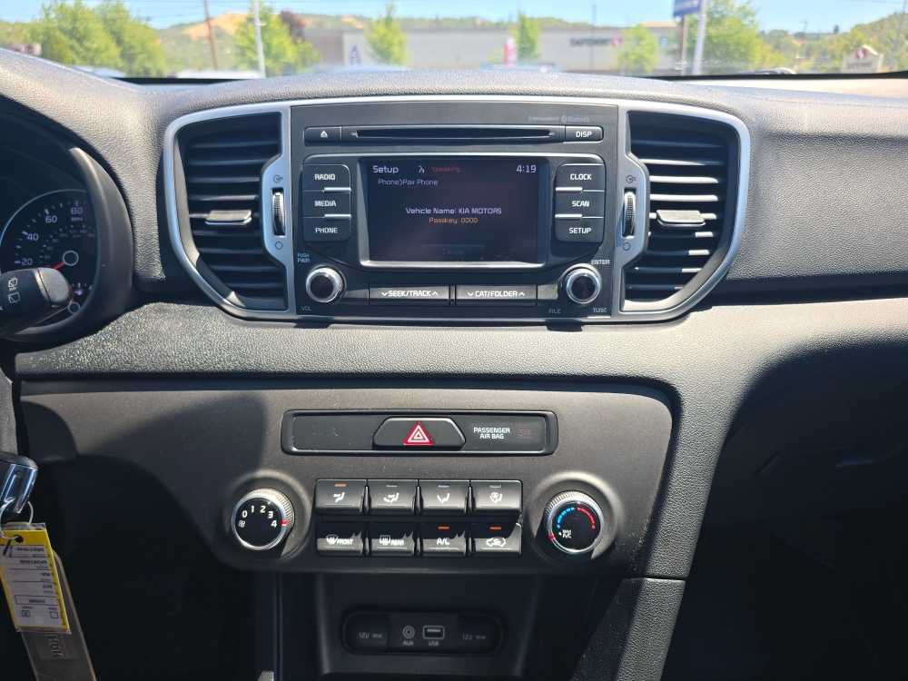 Used 2017 Kia Sportage LX AWD/4WD image 12