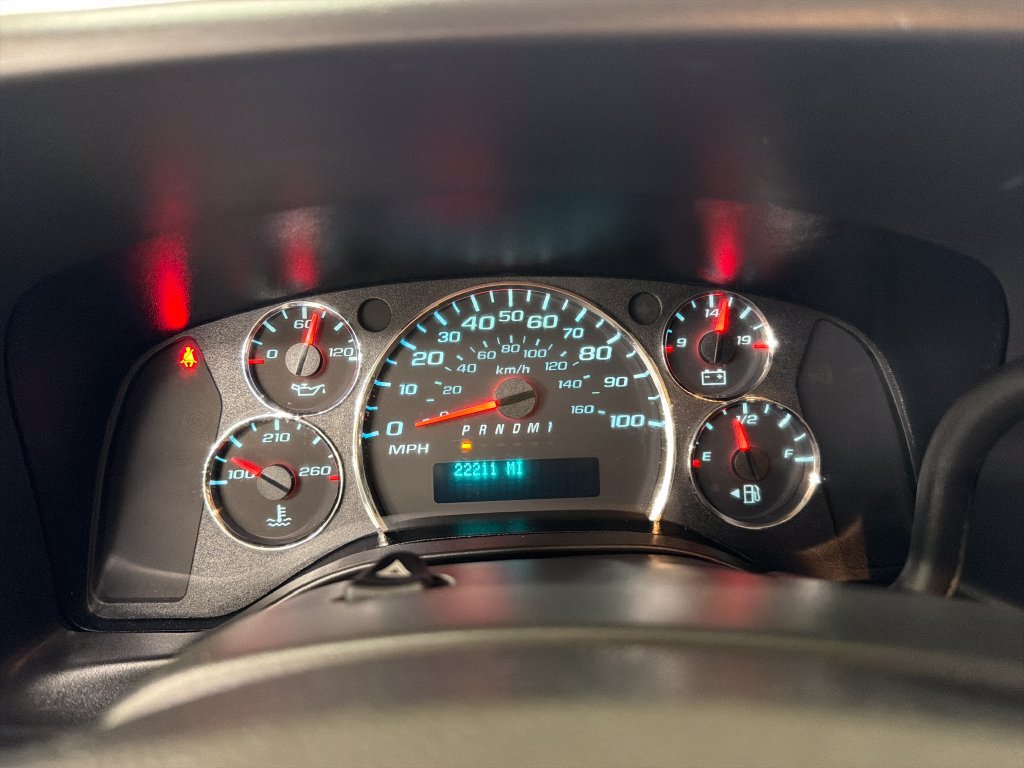 Used 2025 GMC Savana 2500 w/ Driver Convenience Package RWD image 23