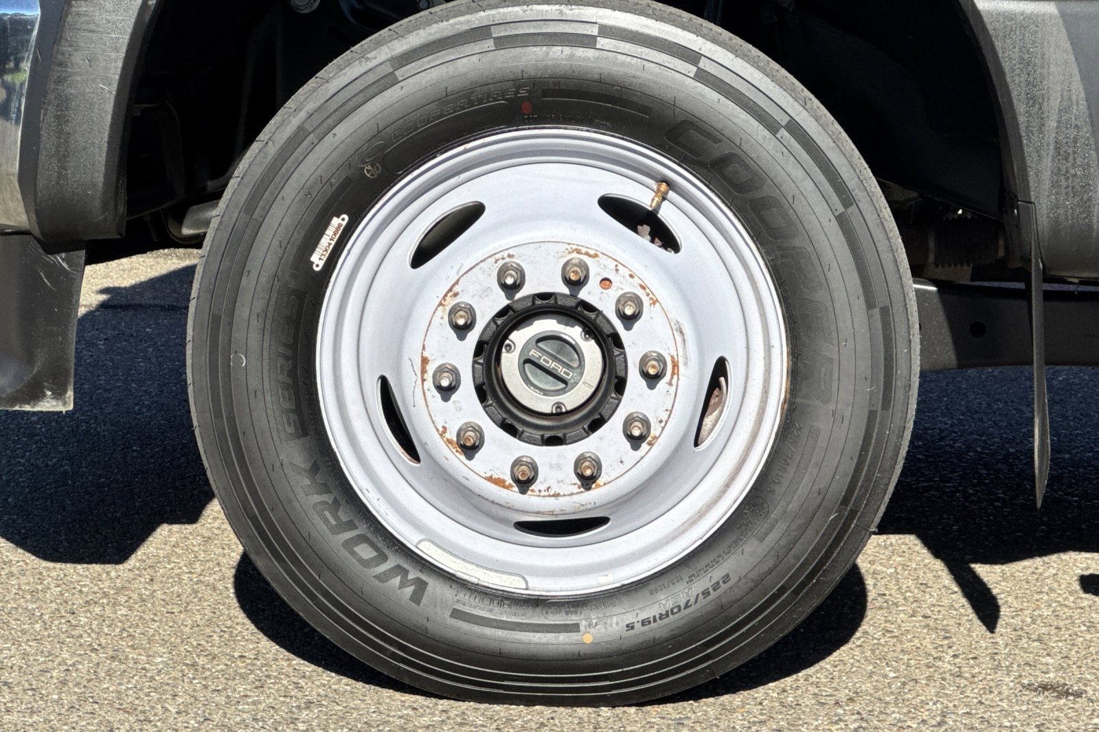 Certified 2020 Ford F550 4x4 Regular Cab Super Duty image 22