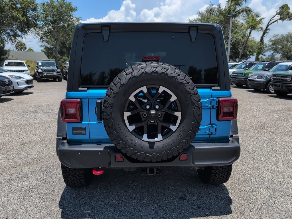 Used 2024 Jeep Wrangler Unlimited Rubicon w/ Technology Group AWD/4WD image 4