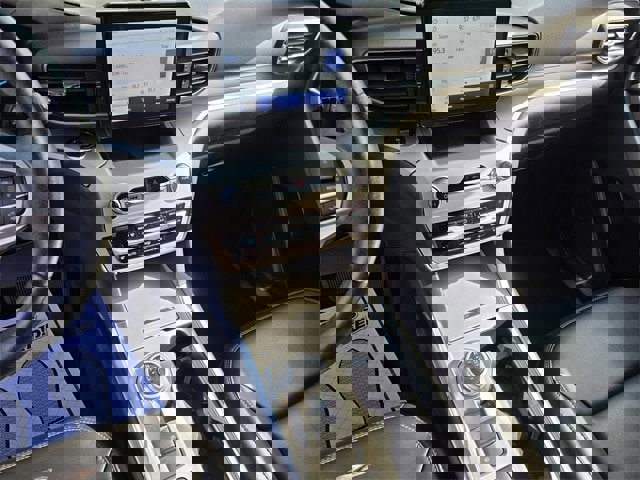 Certified 2022 Ford Explorer XLT w/ Equipment Group 202A image 22