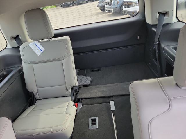 Certified 2025 Ford Expedition Active AWD/4WD image 23