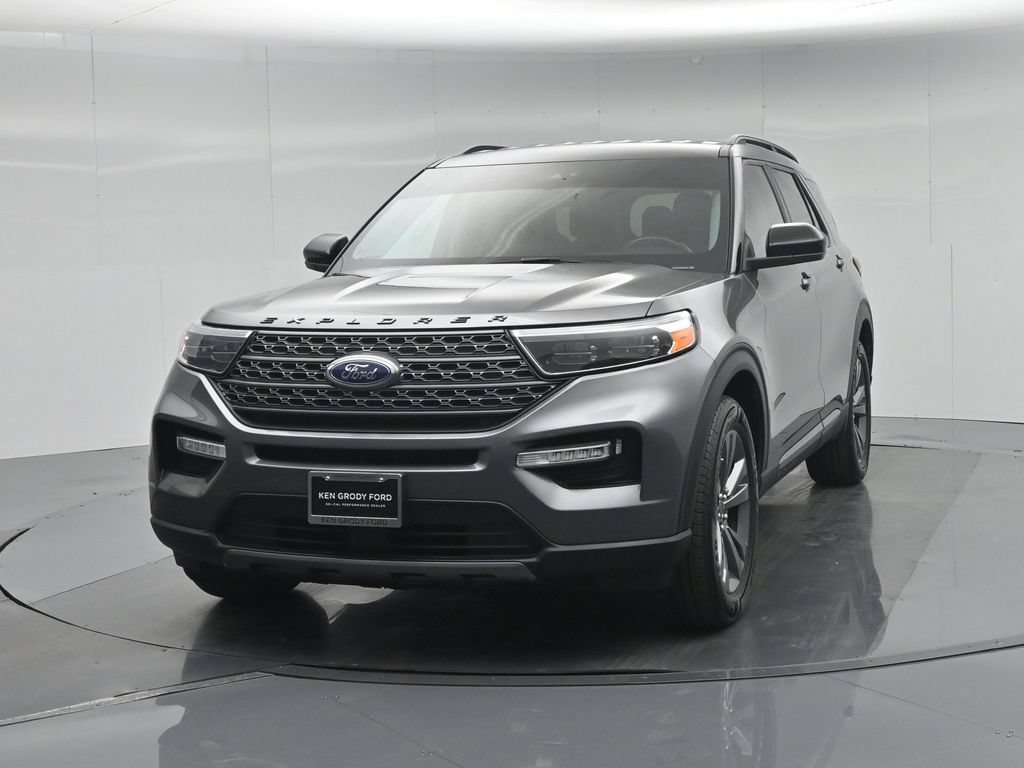 Certified 2023 Ford Explorer XLT w/ Equipment Group 202A RWD image 61