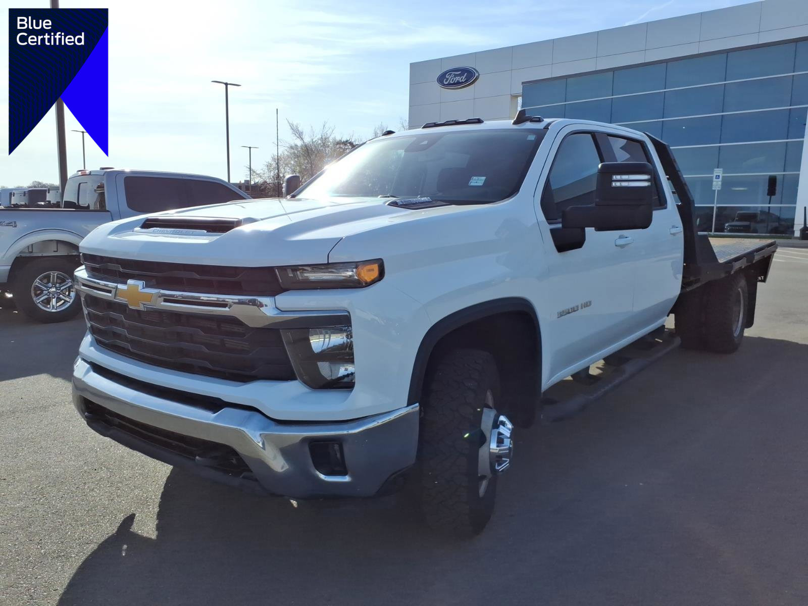 Used 2024 Chevrolet Silverado 3500 LT w/ Convenience Package image 1
