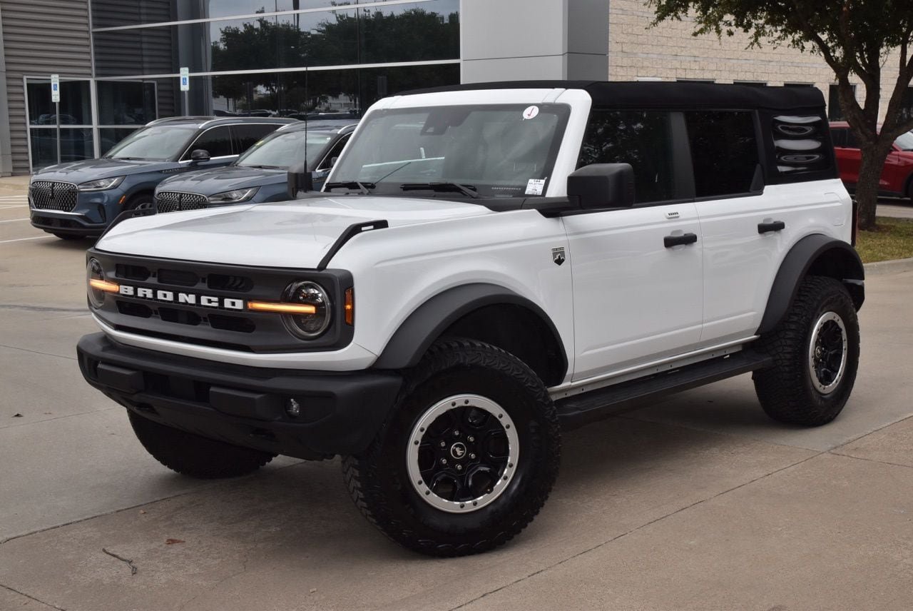 Certified 2023 Ford Bronco Big Bend w/ Sasquatch Package AWD/4WD image 48