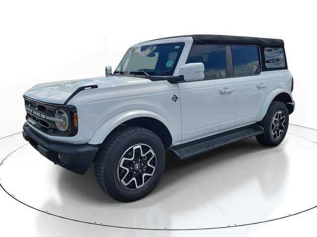 Certified 2025 Ford Bronco Outer Banks AWD/4WD image 2