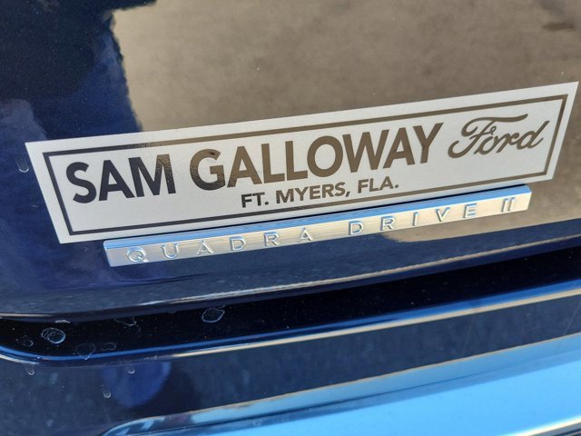 Used 2023 Jeep Grand Wagoneer Base w/ Flexible Seating Group image 11