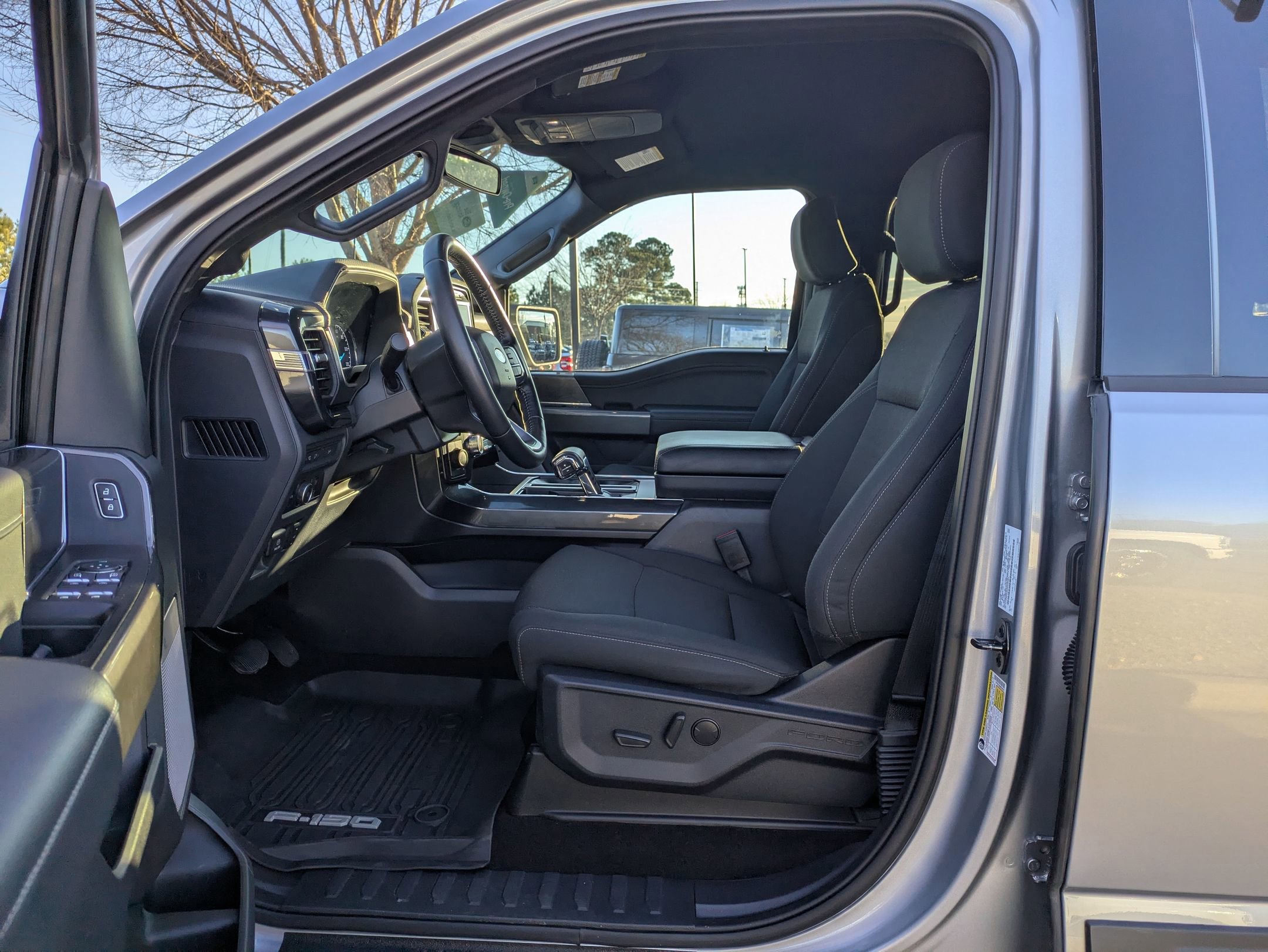 Certified 2022 Ford F150 XLT w/ Equipment Group 302A High image 15