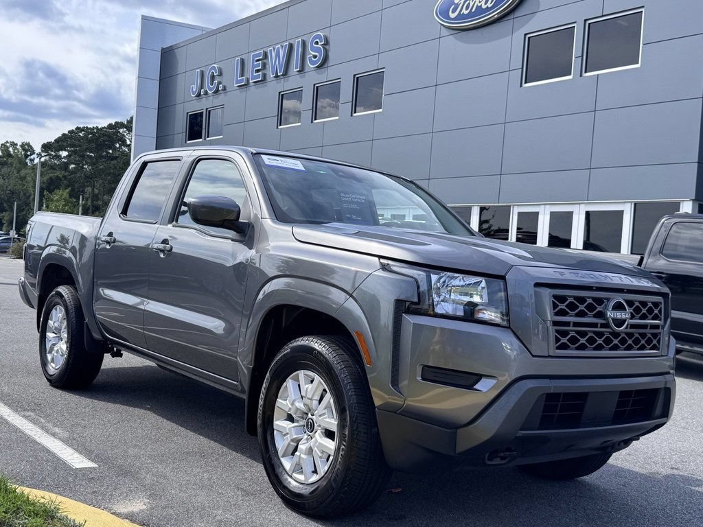 Used 2023 Nissan Frontier SV w/ Tow Package
