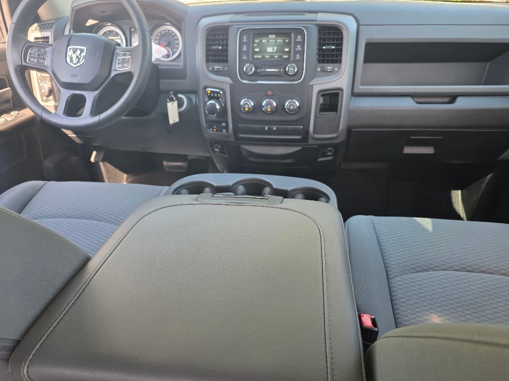 Used 2019 RAM 1500 Express w/ Express Value Package AWD/4WD image 2