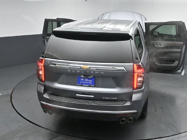 Used 2022 Chevrolet Suburban Premier AWD/4WD image 57
