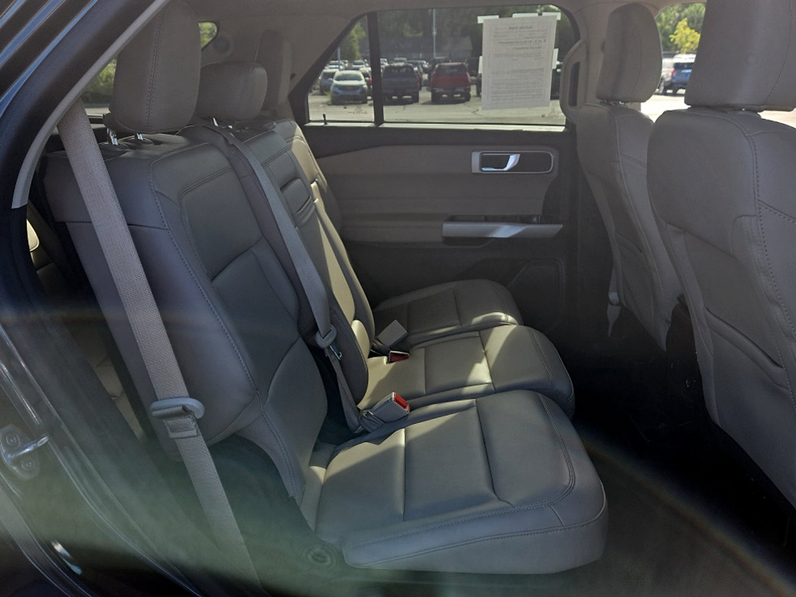 Certified 2023 Ford Explorer XLT w/ Equipment Group 202A AWD/4WD image 22