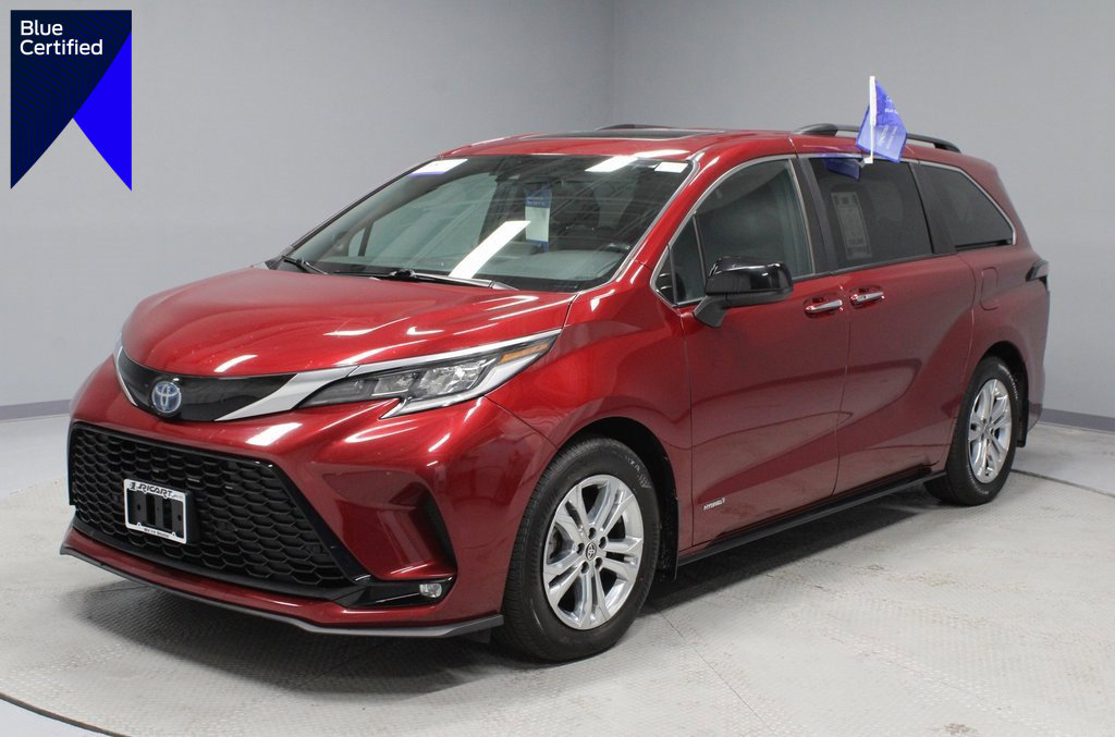 Used 2021 Toyota Sienna XSE w/ XSE Plus Package