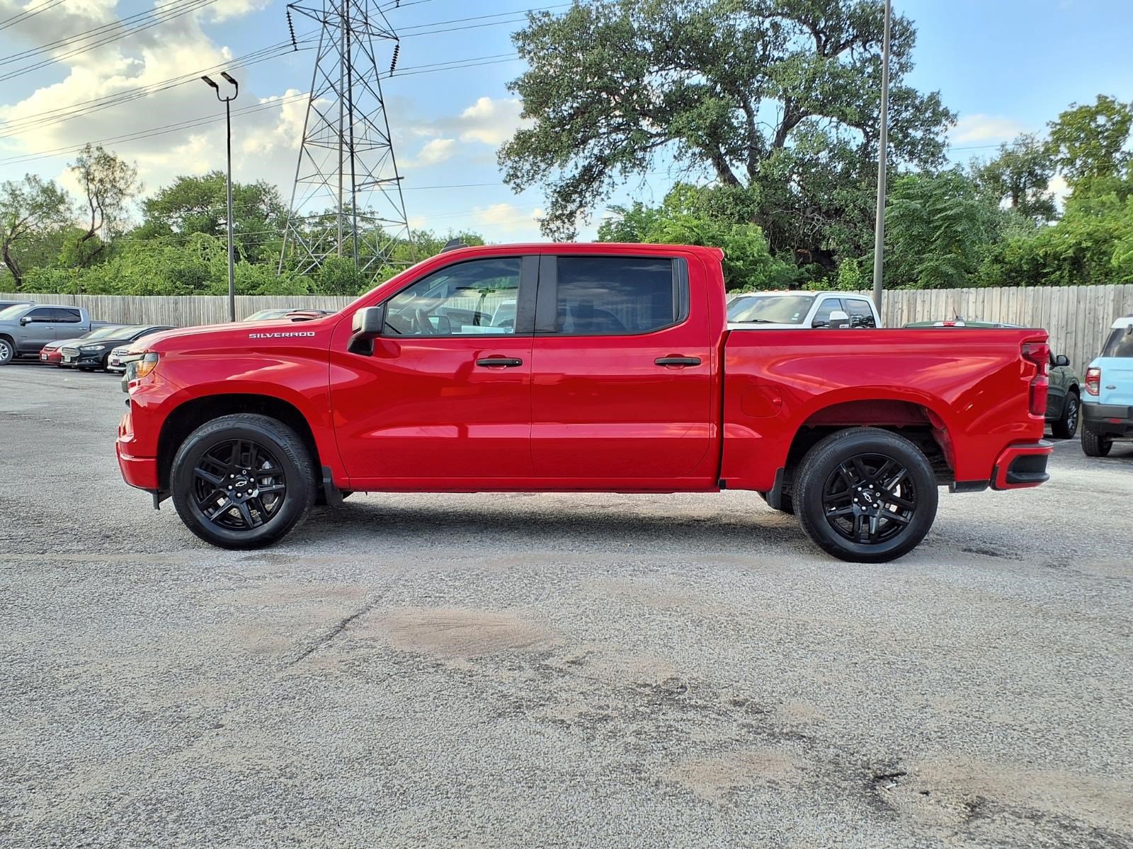 Used 2024 Chevrolet Silverado 1500 Custom RWD image 9