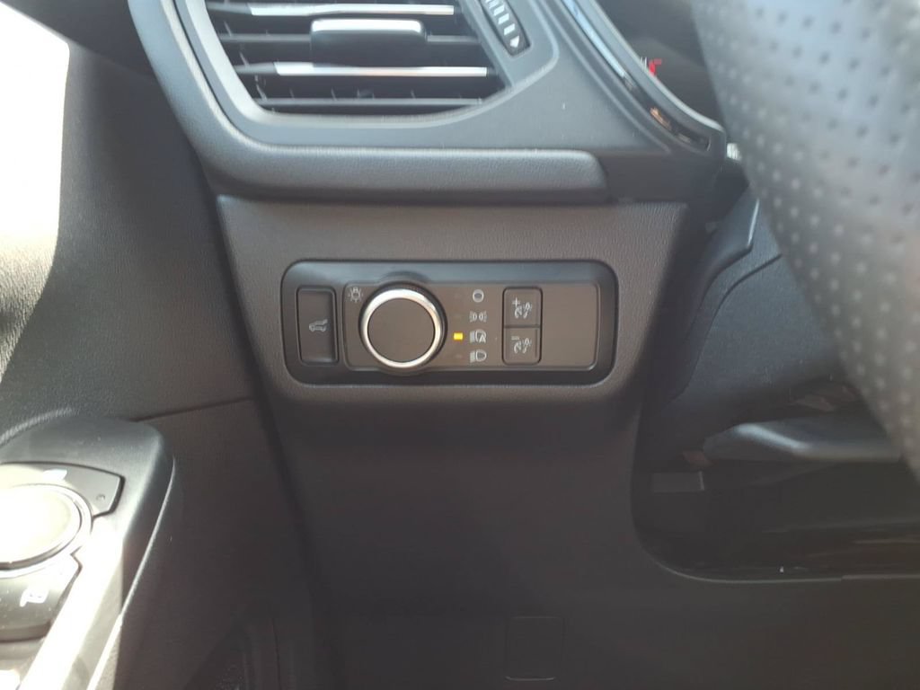 Certified 2024 Ford Escape ST-Line w/ Tech Pack #1 AWD/4WD image 16