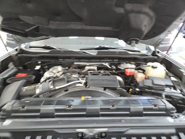 Used 2024 Chevrolet Silverado 2500 ZR2 w/ Technology Package image 18