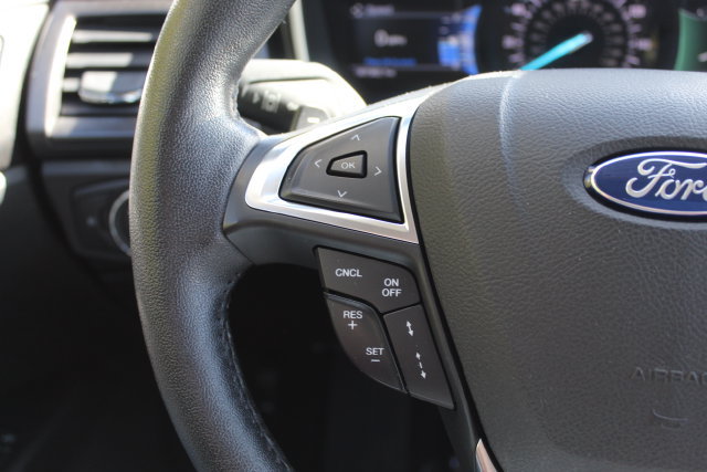 Certified 2018 Ford Fusion Titanium AWD/4WD image 32