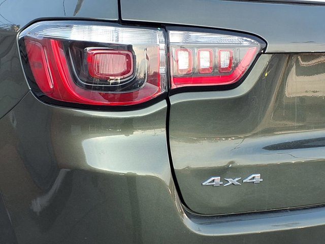 Used 2019 Jeep Compass Limited image 23