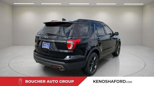 Certified 2017 Ford Explorer XLT w/ Equipment Group 202A FWD image 5