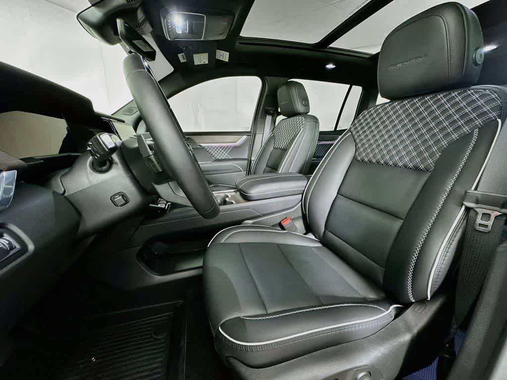 Used 2026 GMC Acadia Denali w/ Super Cruise Package FWD image 12