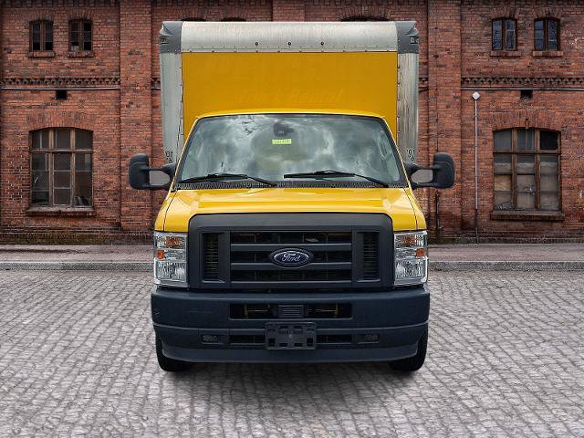 Certified 2022 Ford E-350 and Econoline 350 Super Duty RWD image 2