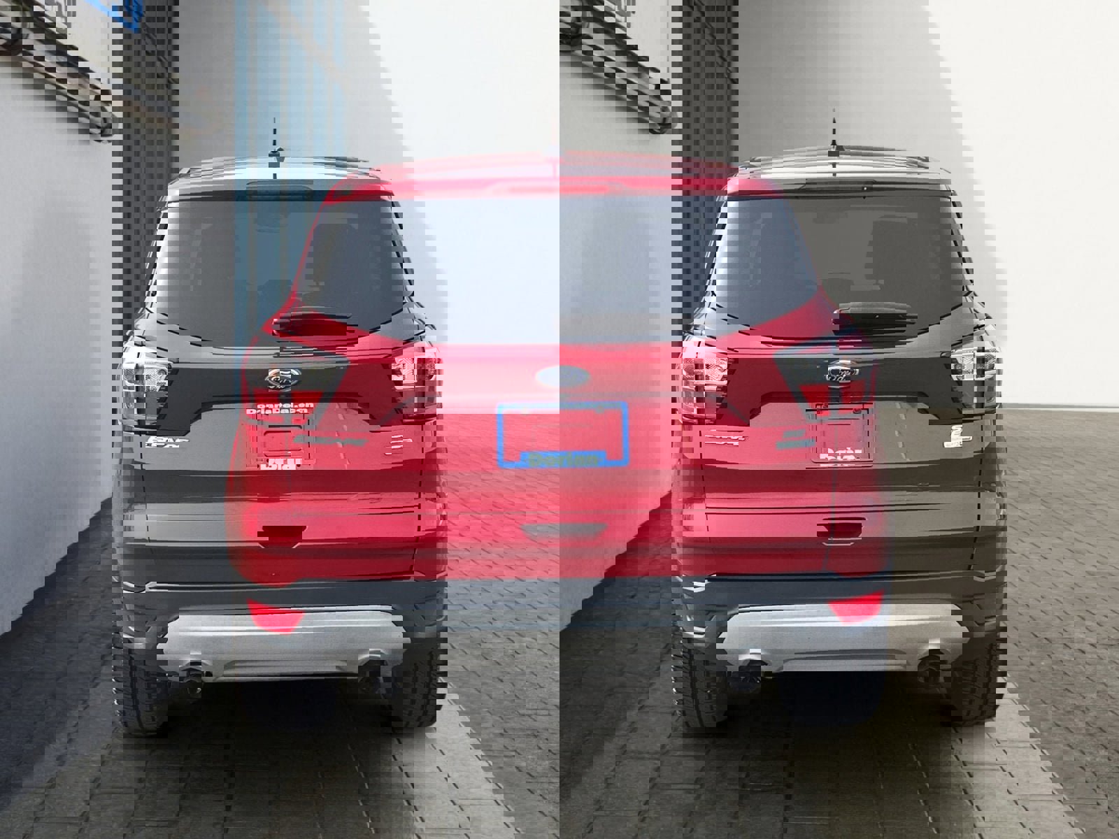 Certified 2017 Ford Escape SE w/ SE Cold Weather Package image 4